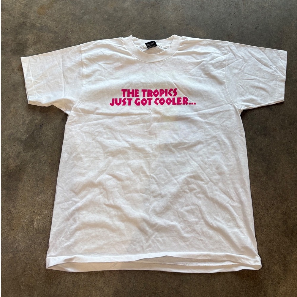 Vintage 90s Seagrams Coolers Alcohol Tropical tee